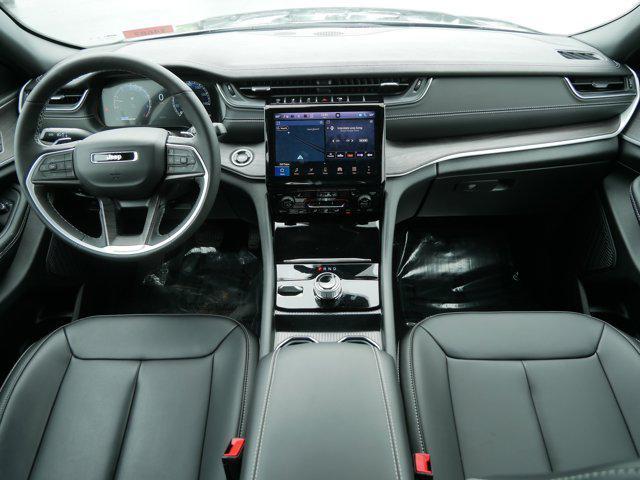 new 2025 Jeep Grand Cherokee car, priced at $43,637