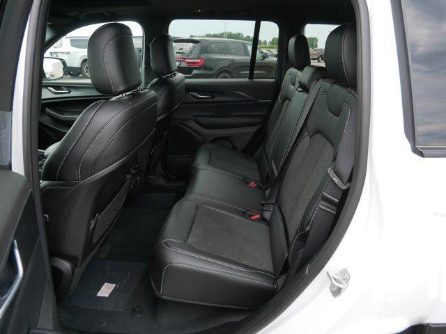 new 2025 Jeep Grand Cherokee car, priced at $43,423