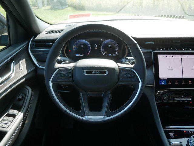 new 2025 Jeep Grand Cherokee car, priced at $48,534