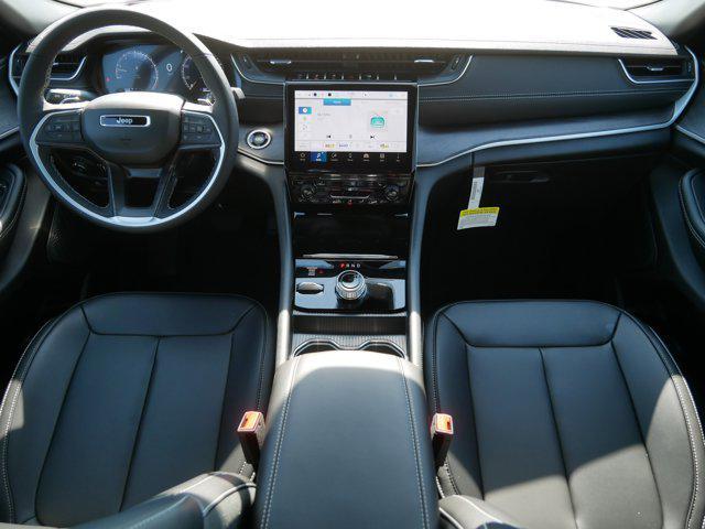new 2025 Jeep Grand Cherokee car, priced at $48,354