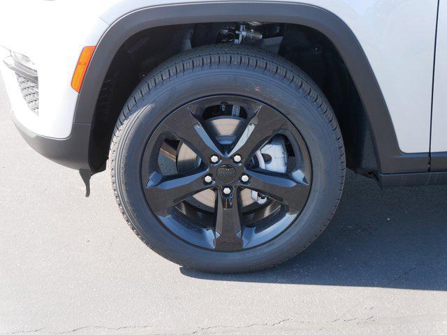 new 2025 Jeep Grand Cherokee car, priced at $48,354