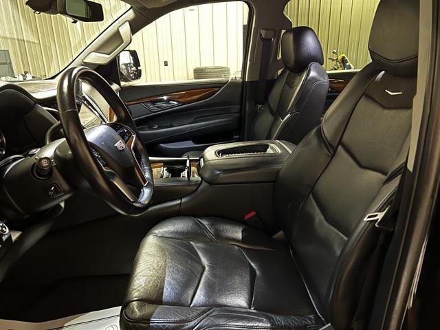 used 2020 Cadillac Escalade ESV car, priced at $46,900