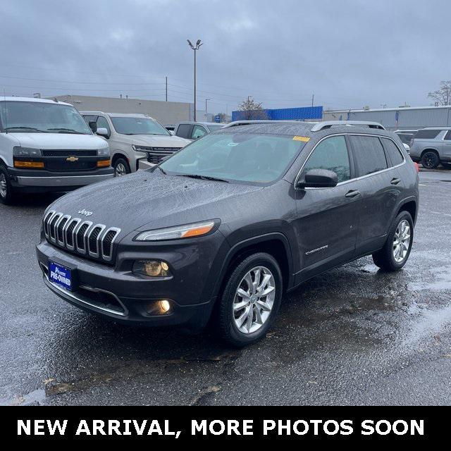 used 2014 Jeep Cherokee car, priced at $15,900