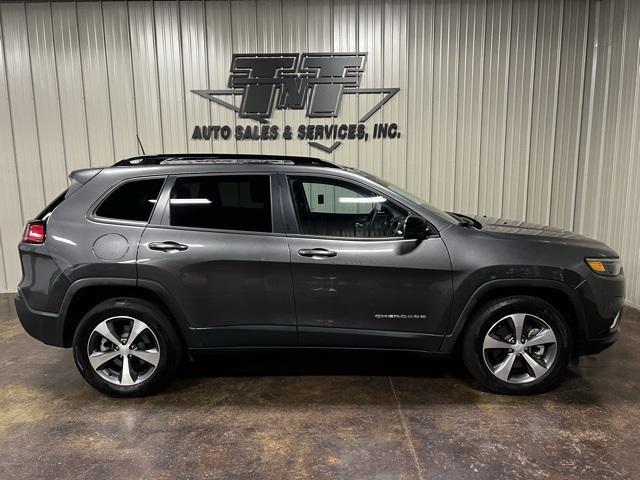 used 2022 Jeep Cherokee car, priced at $27,500