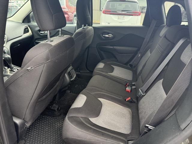 used 2014 Jeep Cherokee car, priced at $6,995