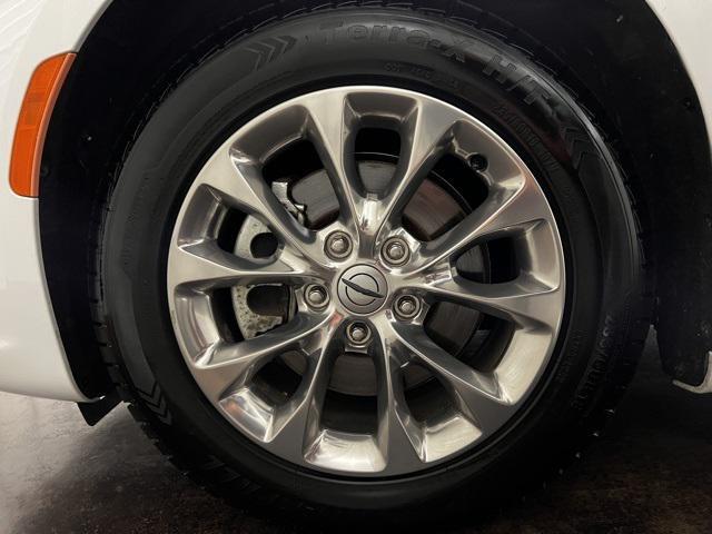 used 2021 Chrysler Pacifica car, priced at $16,500