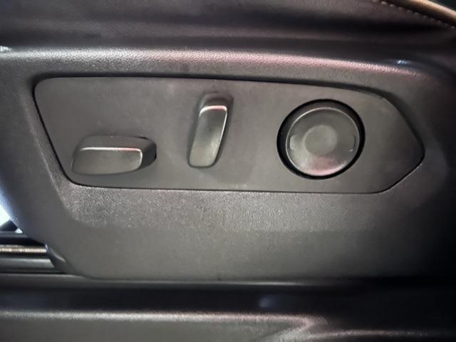 used 2023 GMC Yukon XL car, priced at $53,800