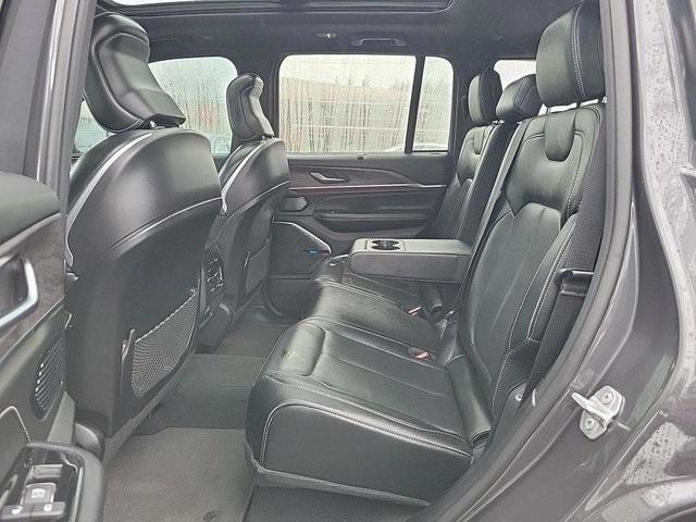 used 2022 Jeep Grand Cherokee car, priced at $34,900