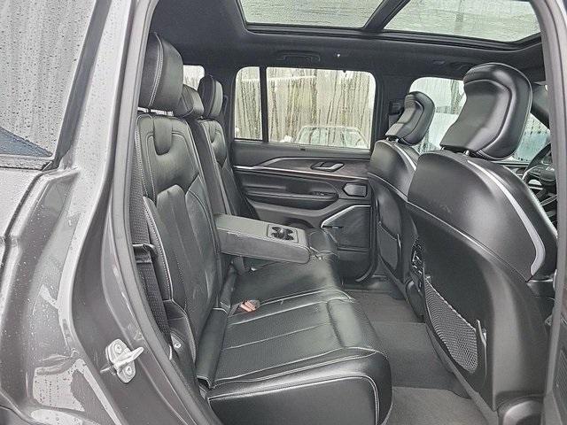 used 2022 Jeep Grand Cherokee car, priced at $34,900