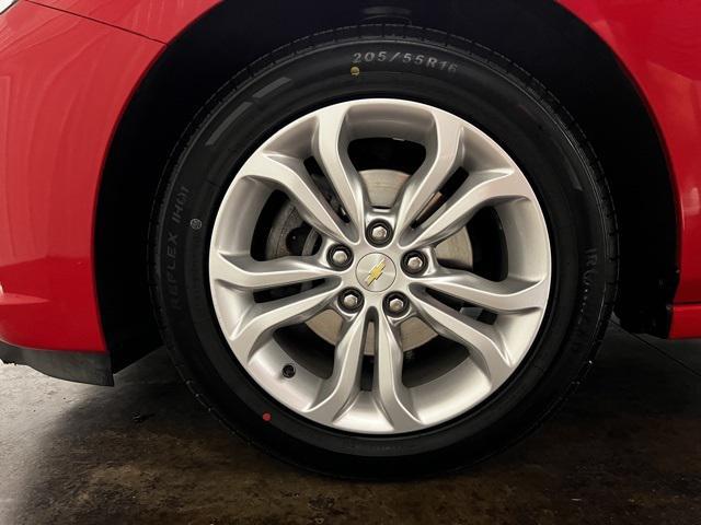 used 2019 Chevrolet Cruze car, priced at $15,687