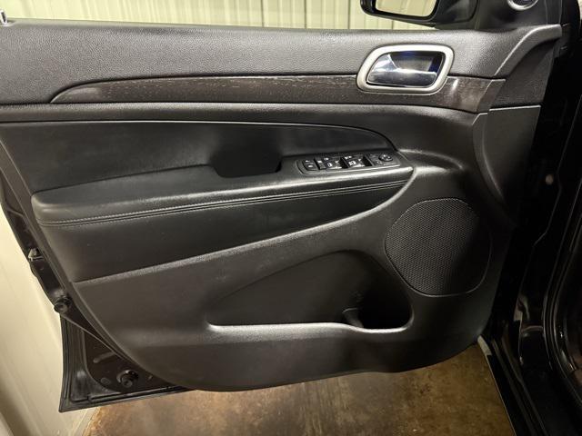 used 2017 Jeep Grand Cherokee car, priced at $13,995