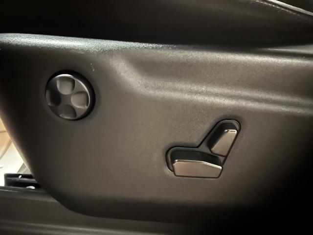 used 2022 Jeep Grand Cherokee car, priced at $29,687