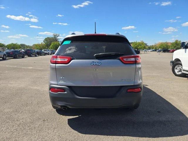 used 2016 Jeep Cherokee car, priced at $10,995