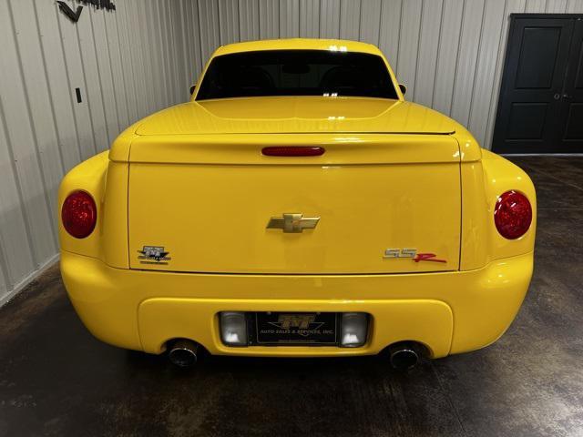 used 2003 Chevrolet SSR car, priced at $21,900