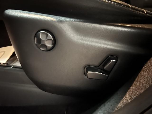 used 2020 Jeep Grand Cherokee car, priced at $18,995