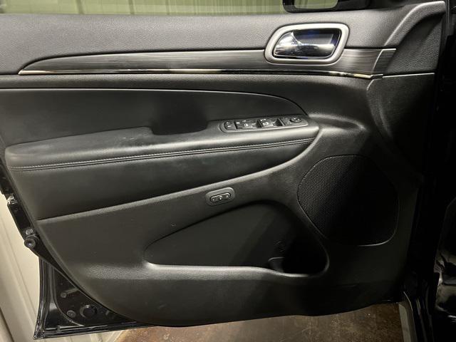 used 2020 Jeep Grand Cherokee car, priced at $18,995