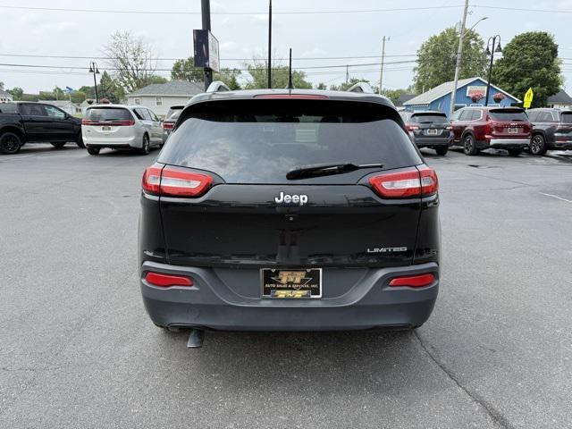 used 2014 Jeep Cherokee car, priced at $10,900
