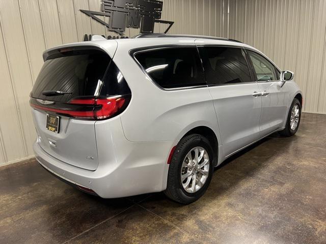 used 2022 Chrysler Pacifica car, priced at $32,500