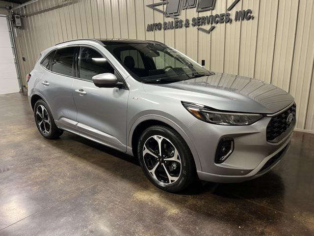 used 2023 Ford Escape car, priced at $28,995