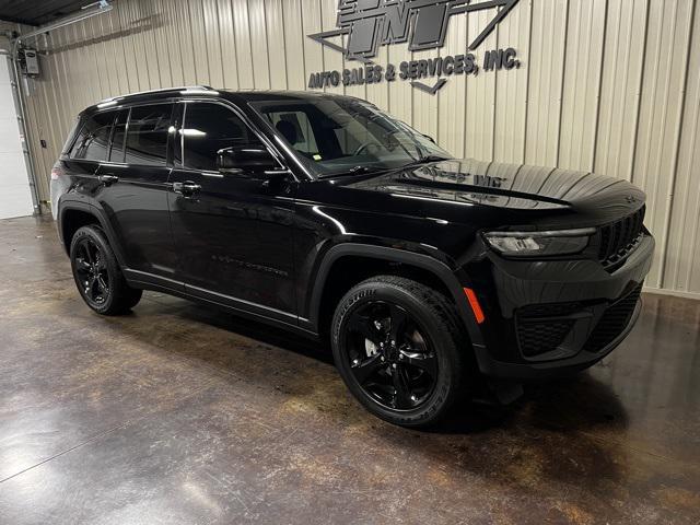 used 2023 Jeep Grand Cherokee car, priced at $31,900