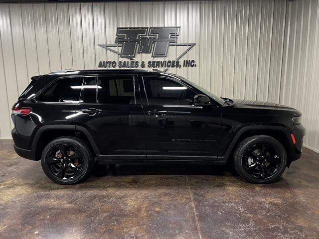 used 2023 Jeep Grand Cherokee car, priced at $31,900