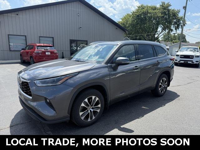 used 2021 Toyota Highlander car, priced at $34,500