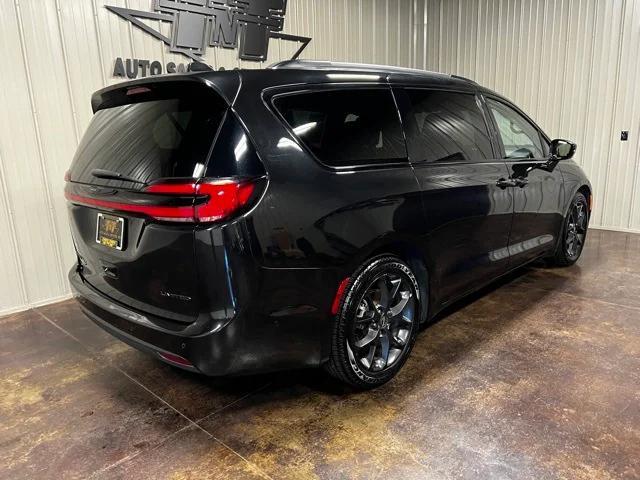 used 2022 Chrysler Pacifica car, priced at $27,900