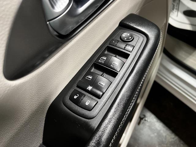 used 2022 Chrysler Pacifica car, priced at $22,500