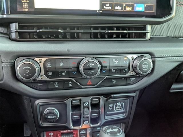 new 2025 Jeep Wrangler car, priced at $67,165