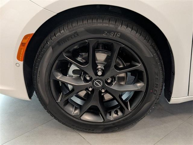 new 2025 Chrysler Pacifica car, priced at $49,411