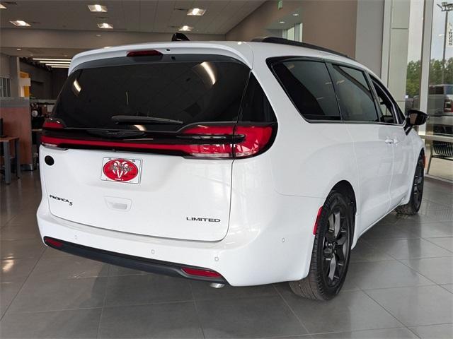 new 2025 Chrysler Pacifica car, priced at $49,411