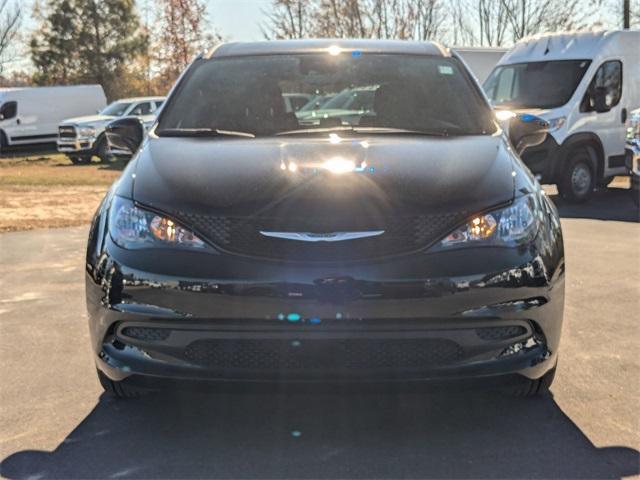 new 2025 Chrysler Voyager car, priced at $39,601