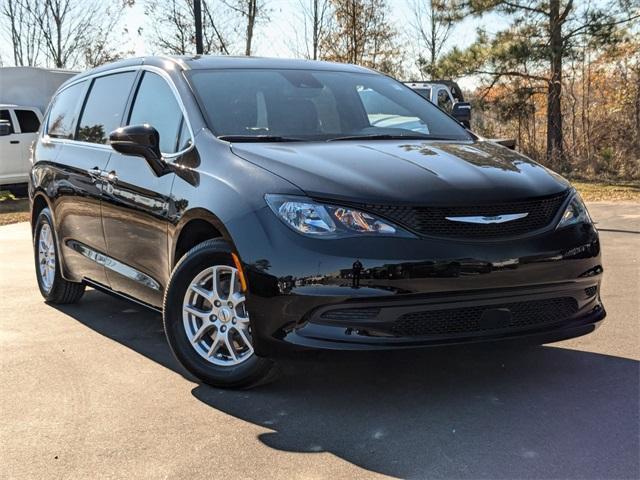 new 2025 Chrysler Voyager car, priced at $39,601