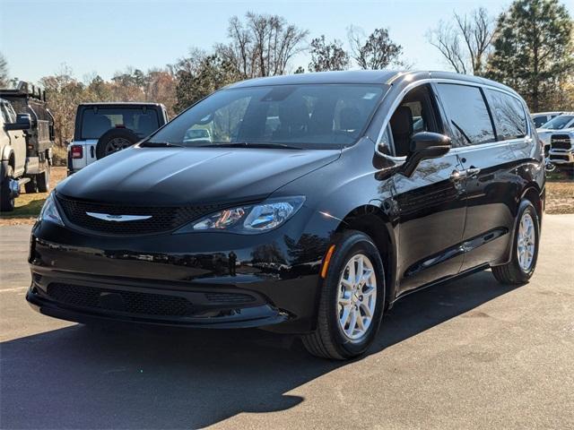 new 2025 Chrysler Voyager car, priced at $39,601