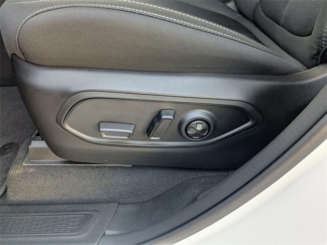 new 2025 Jeep Grand Cherokee car, priced at $39,916