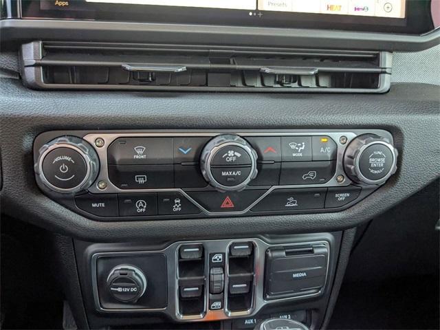 new 2025 Jeep Gladiator car, priced at $42,610