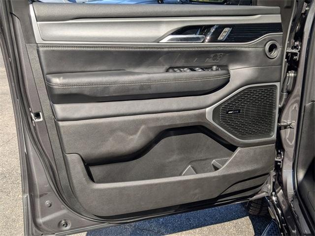 new 2025 Jeep Wagoneer car, priced at $68,012