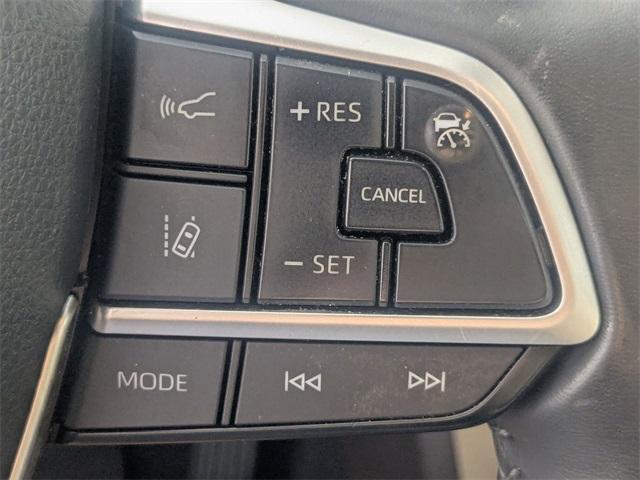 used 2022 Toyota Highlander car, priced at $31,490