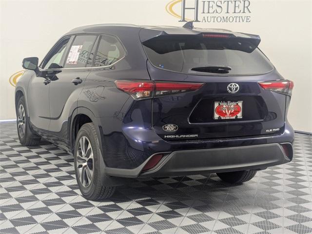 used 2022 Toyota Highlander car, priced at $31,490