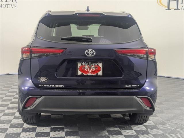 used 2022 Toyota Highlander car, priced at $31,490