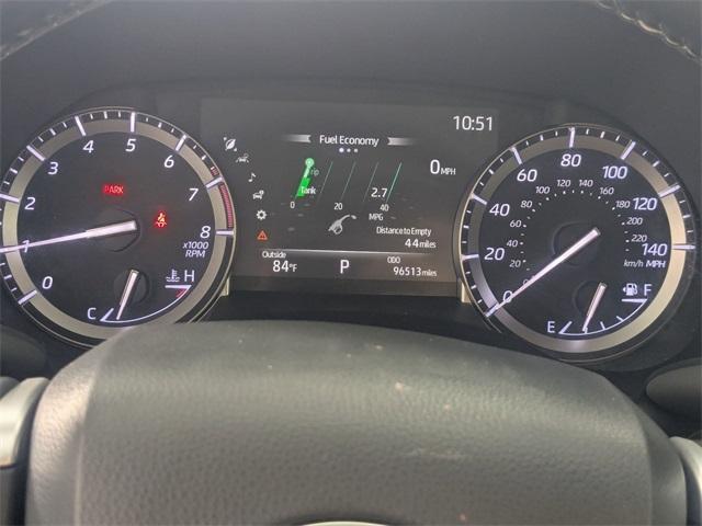 used 2022 Toyota Highlander car, priced at $31,490
