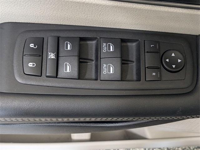 used 2024 Chrysler Pacifica car, priced at $31,703