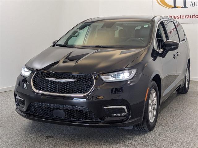 used 2024 Chrysler Pacifica car, priced at $31,703