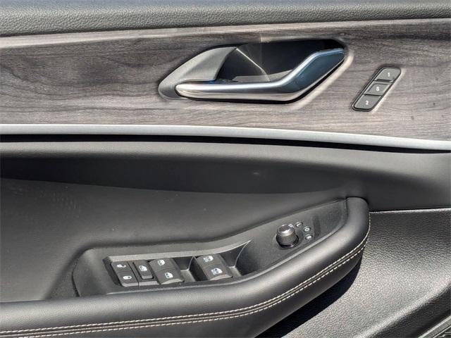 new 2025 Jeep Grand Cherokee L car, priced at $41,986