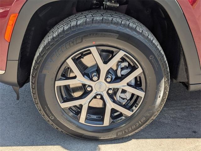 new 2025 Jeep Grand Cherokee L car, priced at $41,986