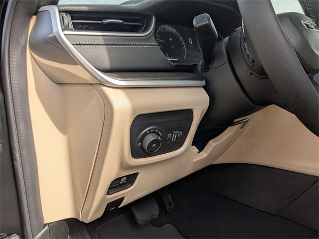 new 2025 Jeep Grand Cherokee car, priced at $48,510