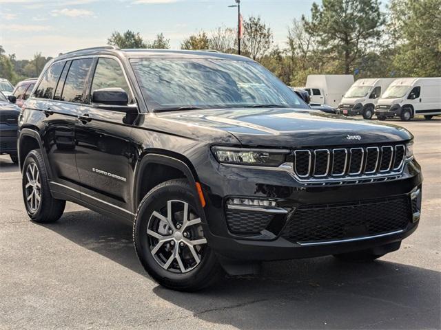 new 2025 Jeep Grand Cherokee car, priced at $48,510