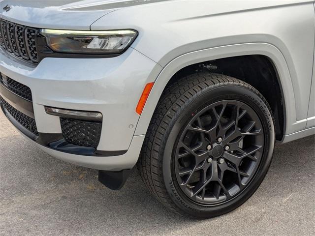 new 2025 Jeep Grand Cherokee L car, priced at $72,947