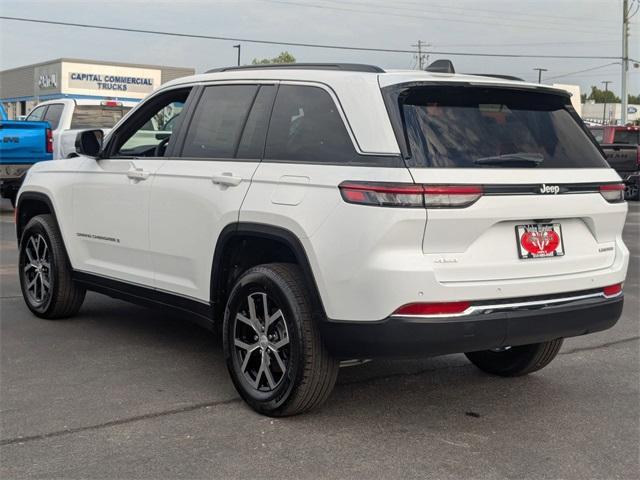 new 2025 Jeep Grand Cherokee car, priced at $47,915