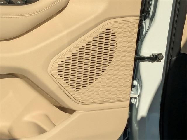 new 2025 Jeep Grand Cherokee car, priced at $37,541